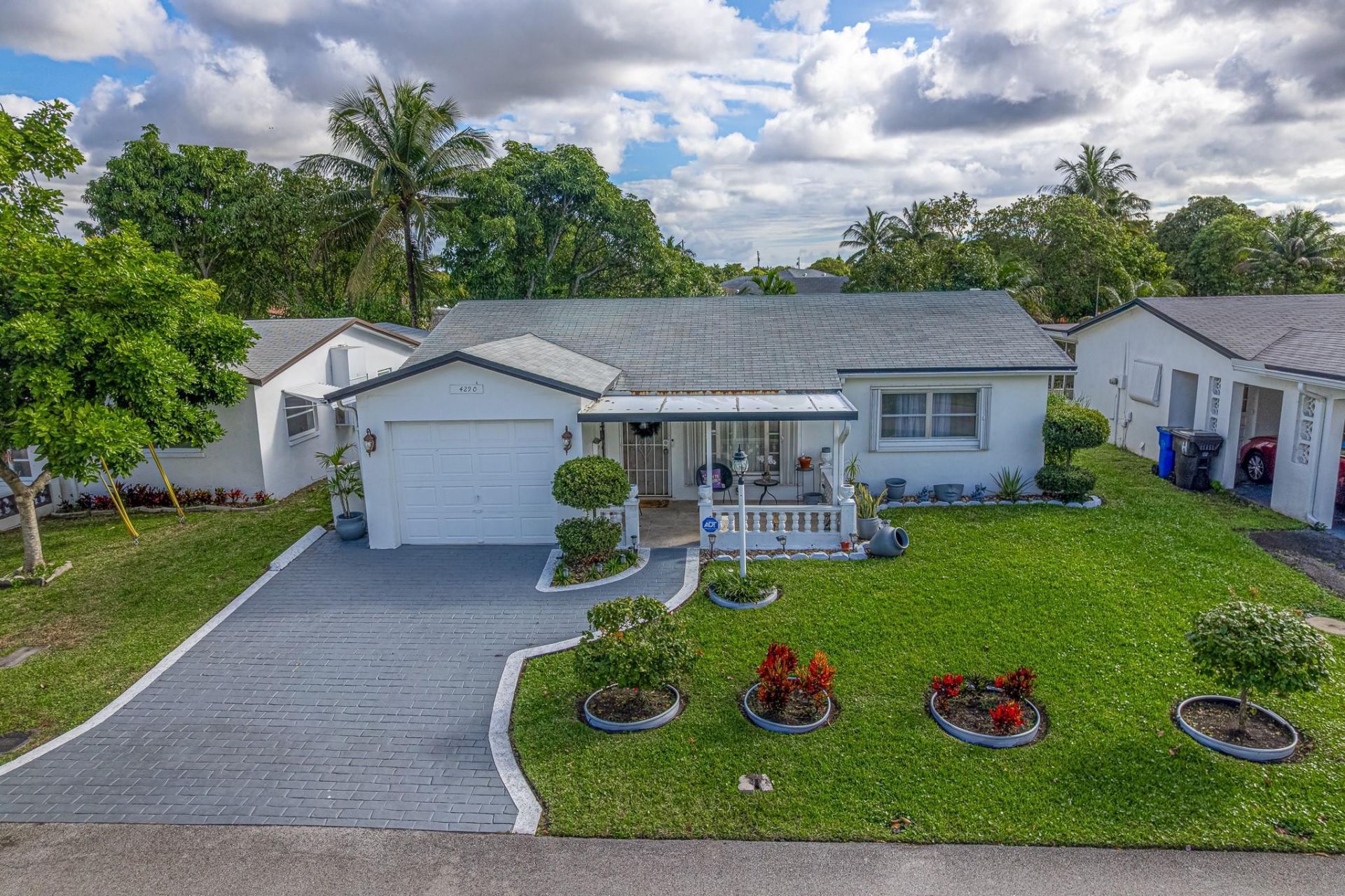 4290 NW 45th Terrace, Lauderdale Lakes, FL 33319 Photo