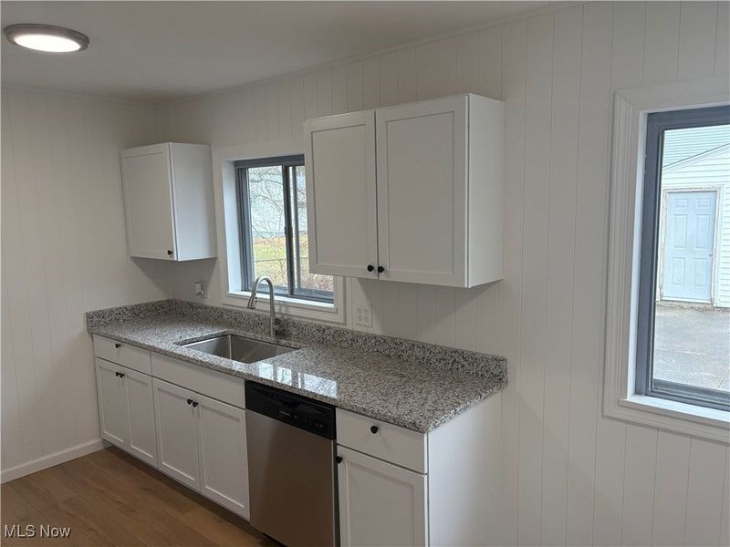 1227 Flanders Avenue, Akron, OH 44314 Photo 12