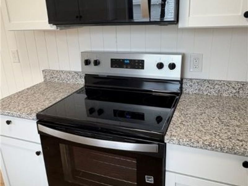 1227 Flanders Avenue, Akron, OH 44314 Photo 13