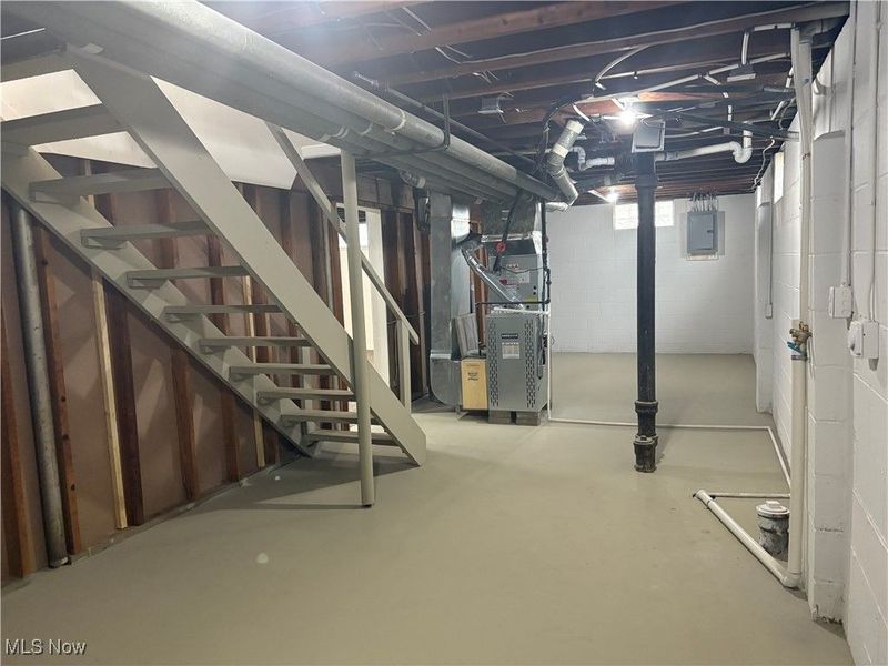 1227 Flanders Avenue, Akron, OH 44314 Photo 29