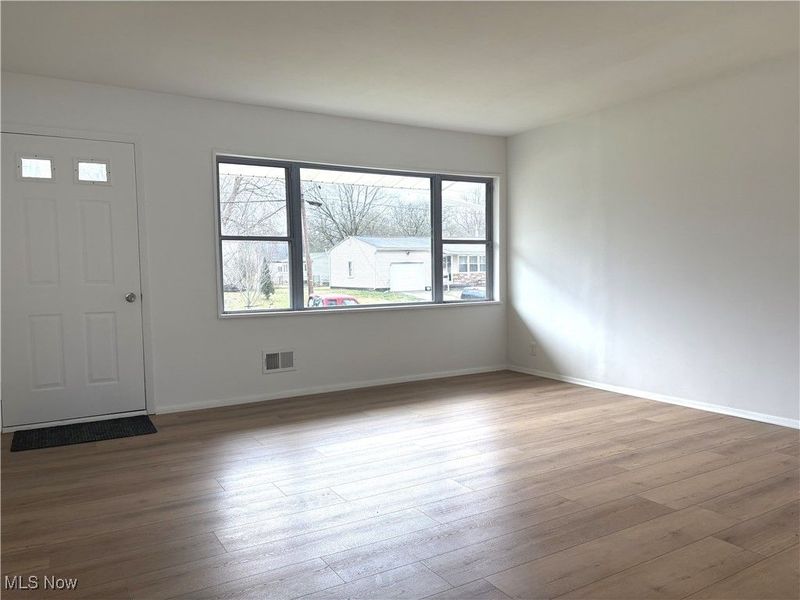 1227 Flanders Avenue, Akron, OH 44314 Photo 6