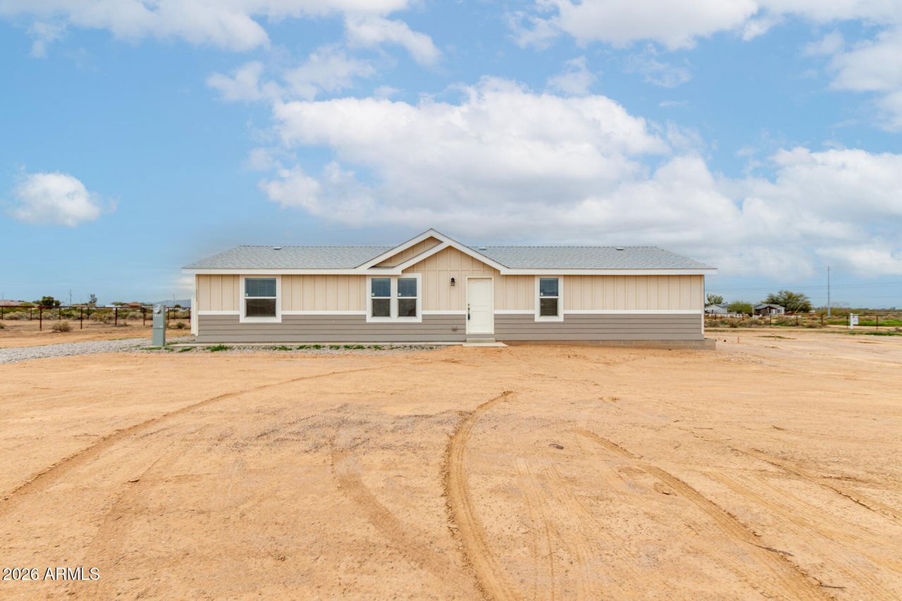 1111 N 383rd Drive, Tonopah, AZ 85354 Main Photo