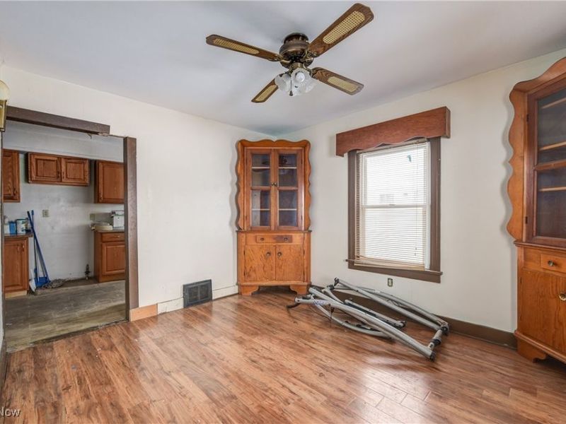 326 Indiana Avenue, Lorain, OH 44052 Photo 10