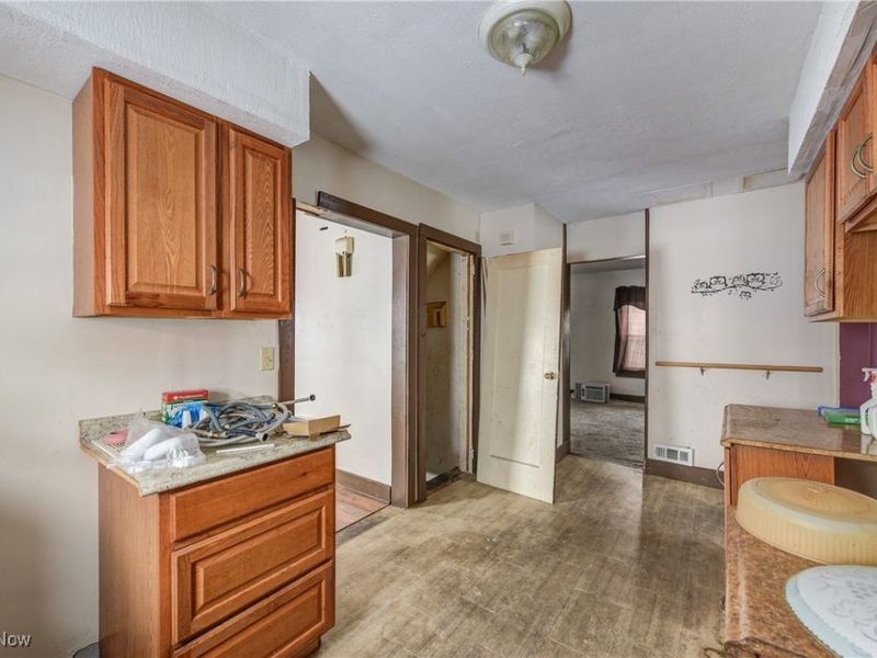 326 Indiana Avenue, Lorain, OH 44052 Photo 14