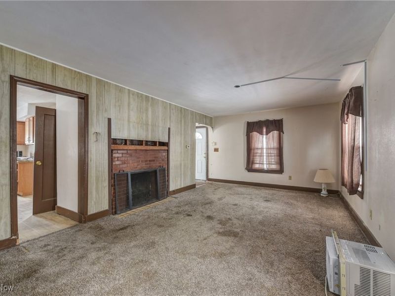 326 Indiana Avenue, Lorain, OH 44052 Photo 6