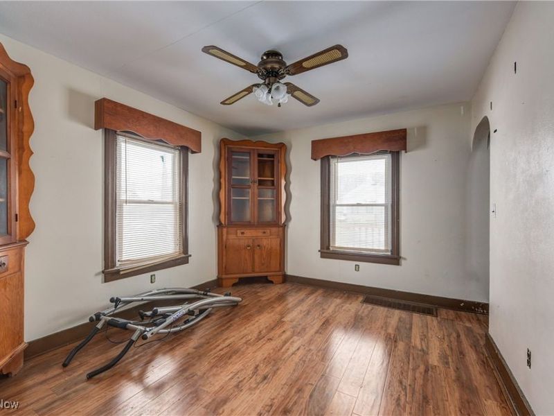 326 Indiana Avenue, Lorain, OH 44052 Photo 8
