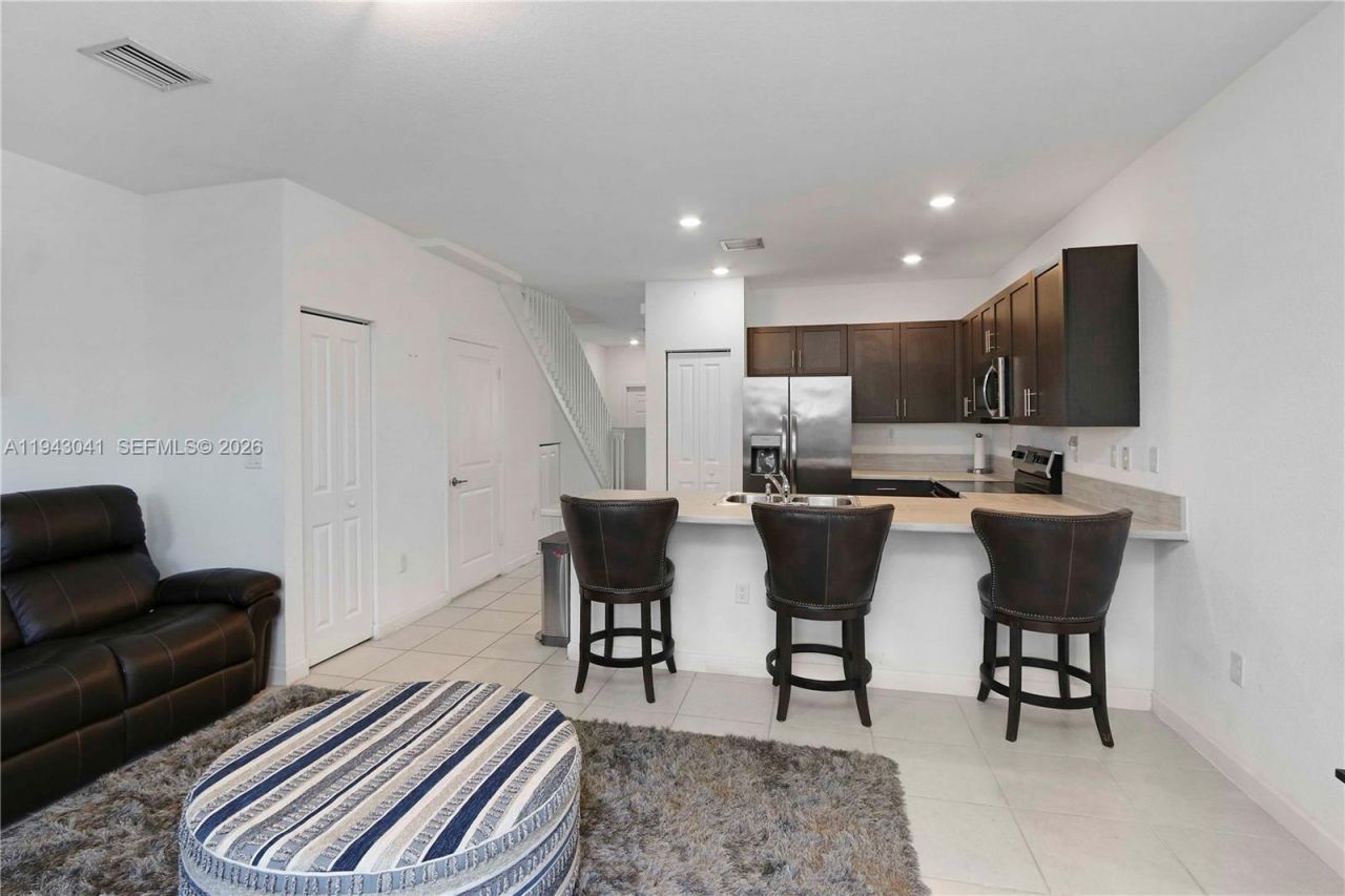 10125 SW 228th Ter, Miami, FL 33190 Photo