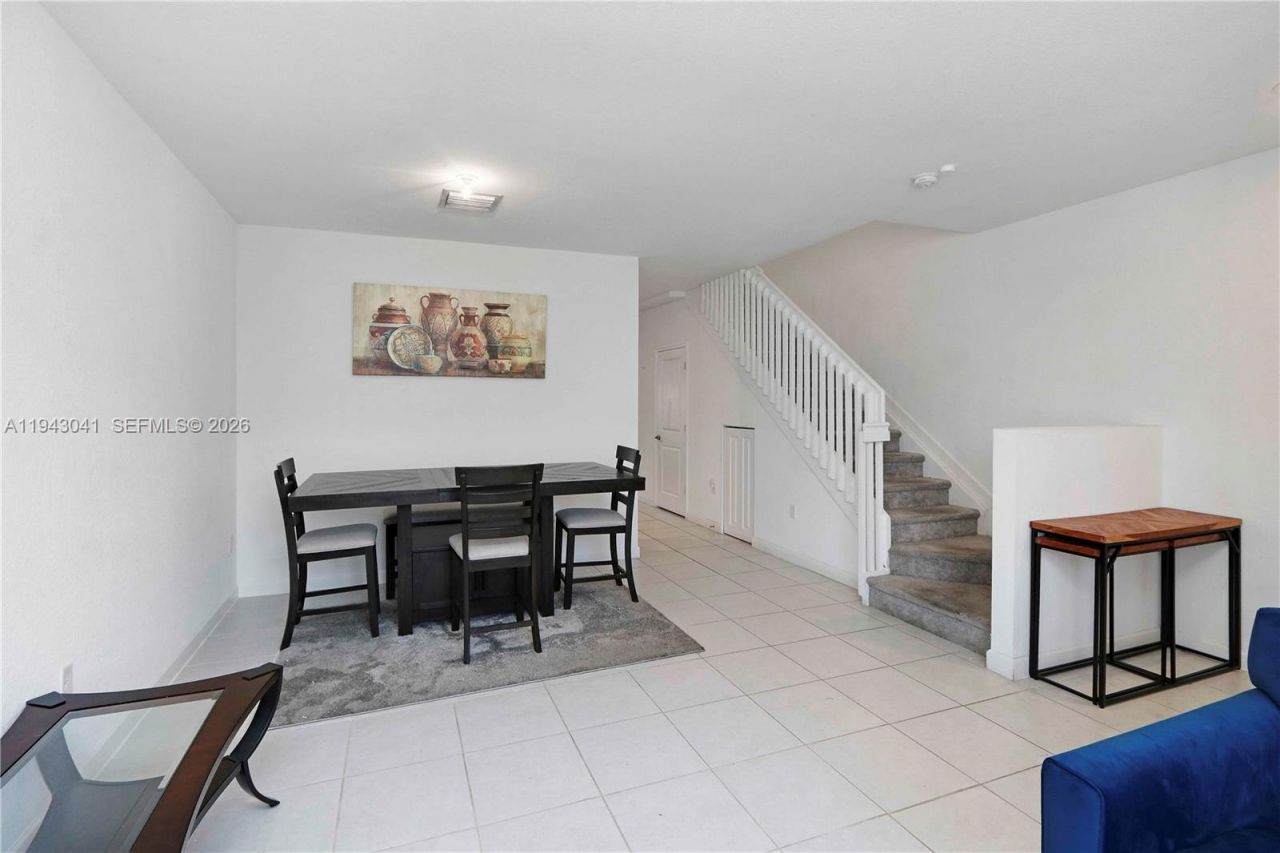 10125 SW 228th Ter, Miami, FL 33190 Photo