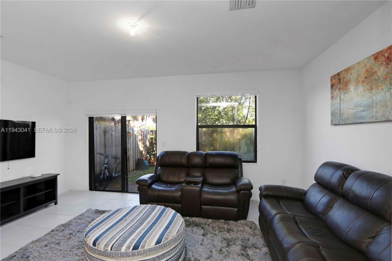 10125 SW 228th Ter, Miami, FL 33190 Photo