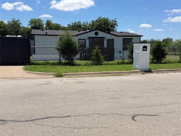 222 Hix Road, Cleburne, TX 76031
