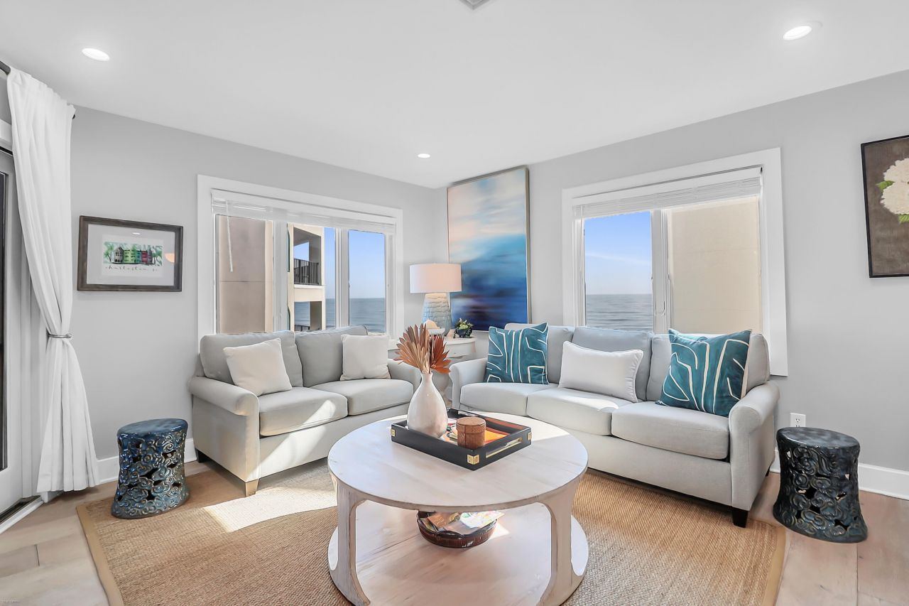 9000 Palmetto Drive Photo 10