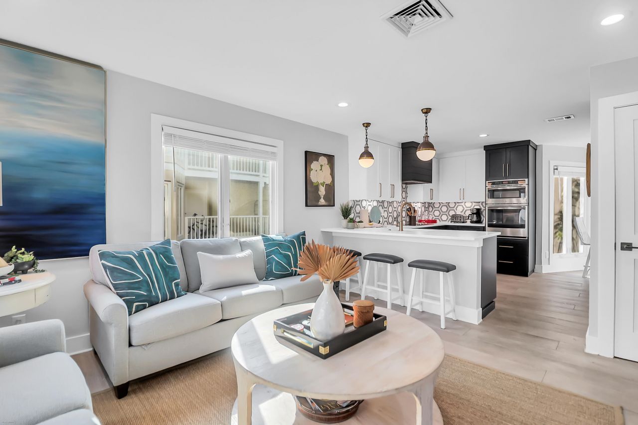 9000 Palmetto Drive Photo 11