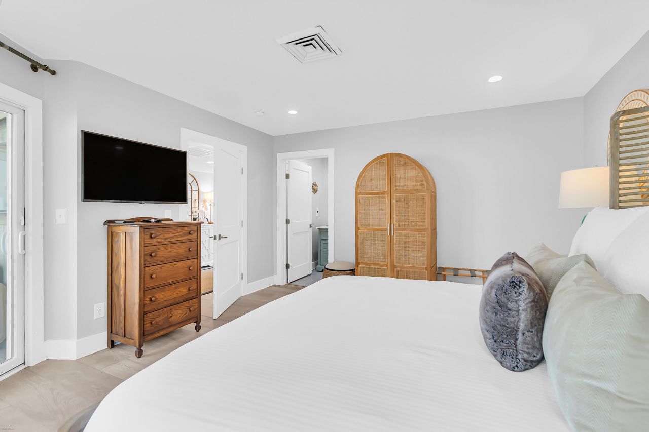 9000 Palmetto Drive Photo 25