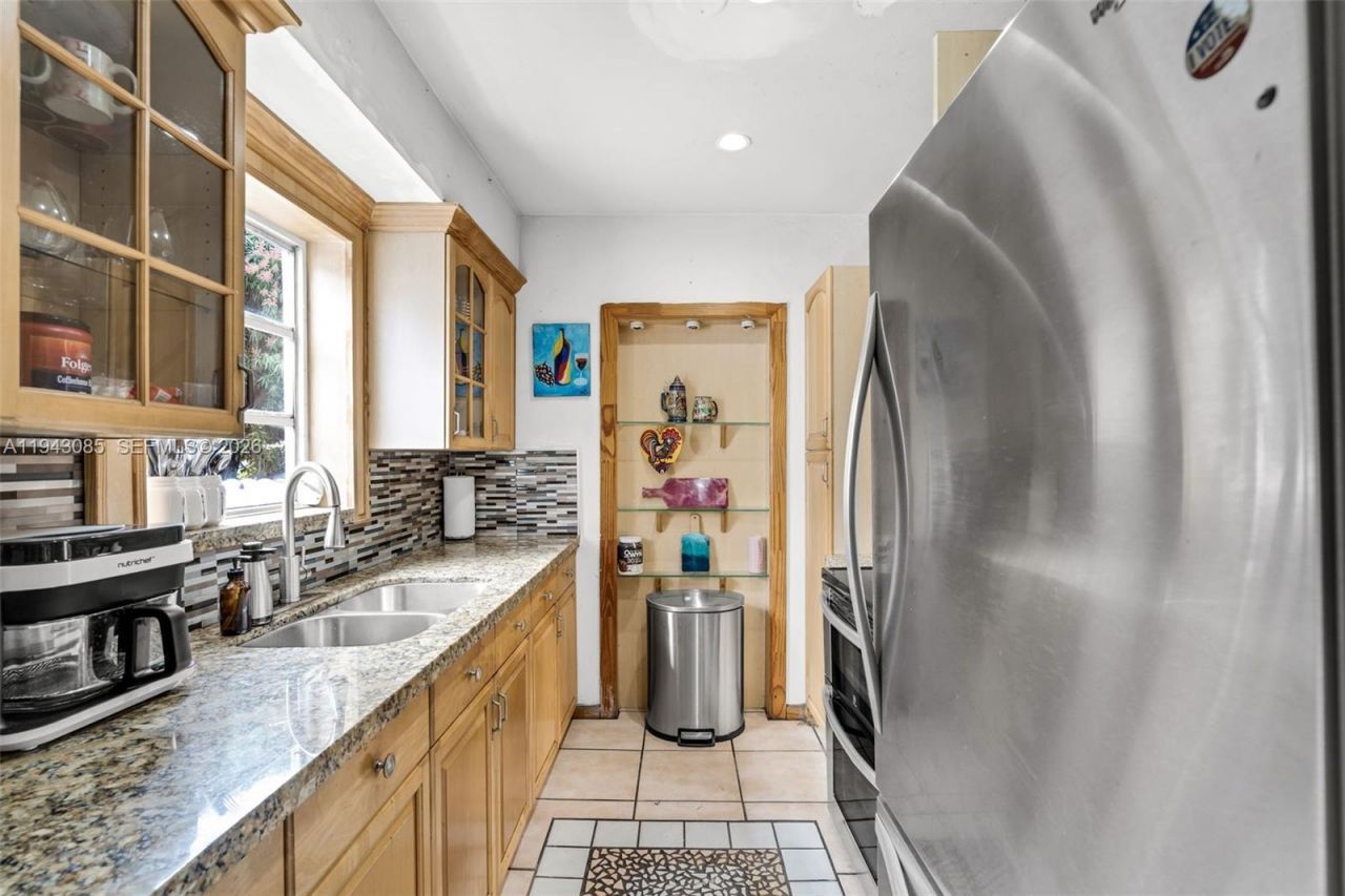 3026 SW 4th St, Miami, FL 33135 Photo