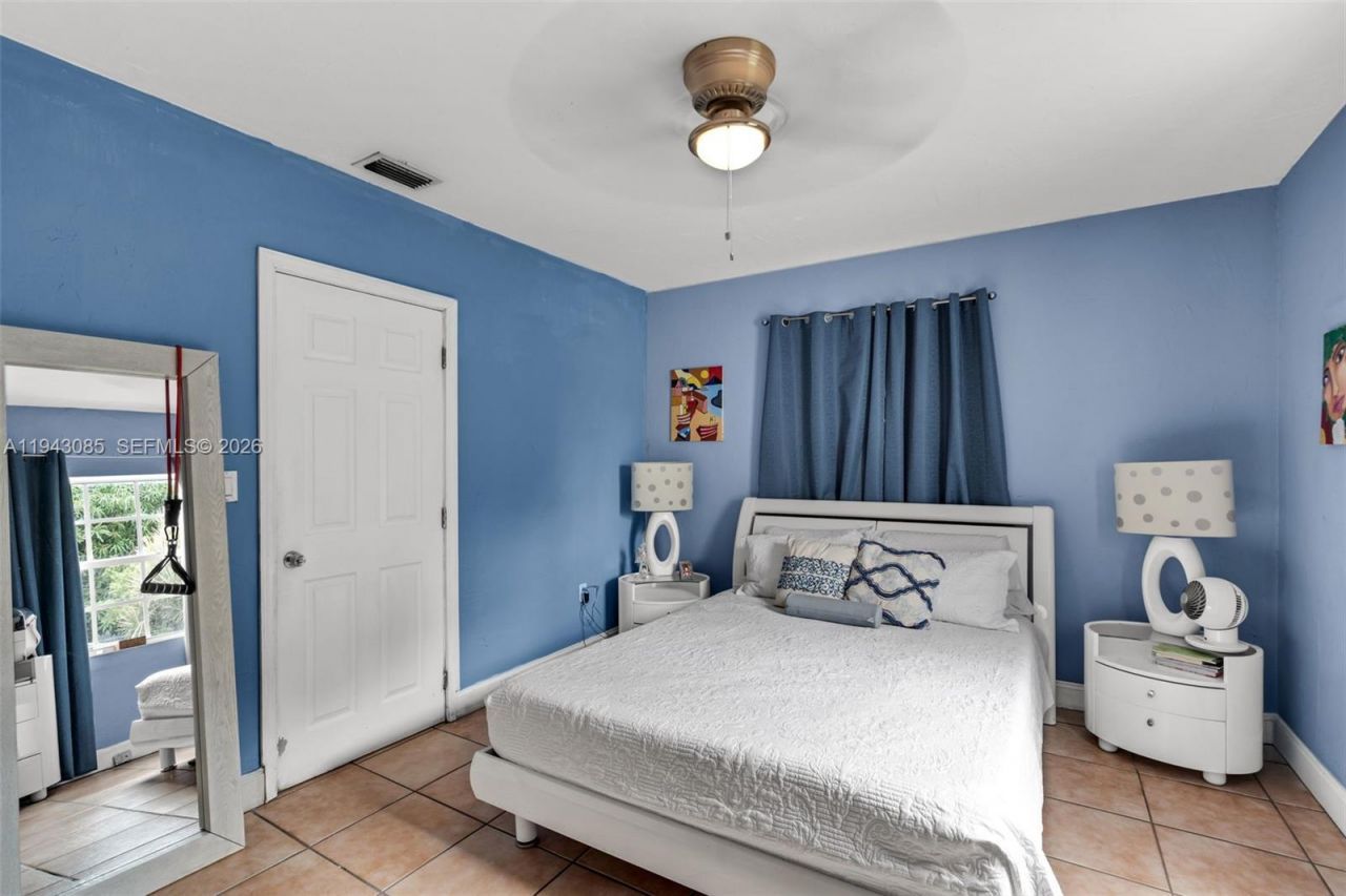 3026 SW 4th St, Miami, FL 33135 Photo