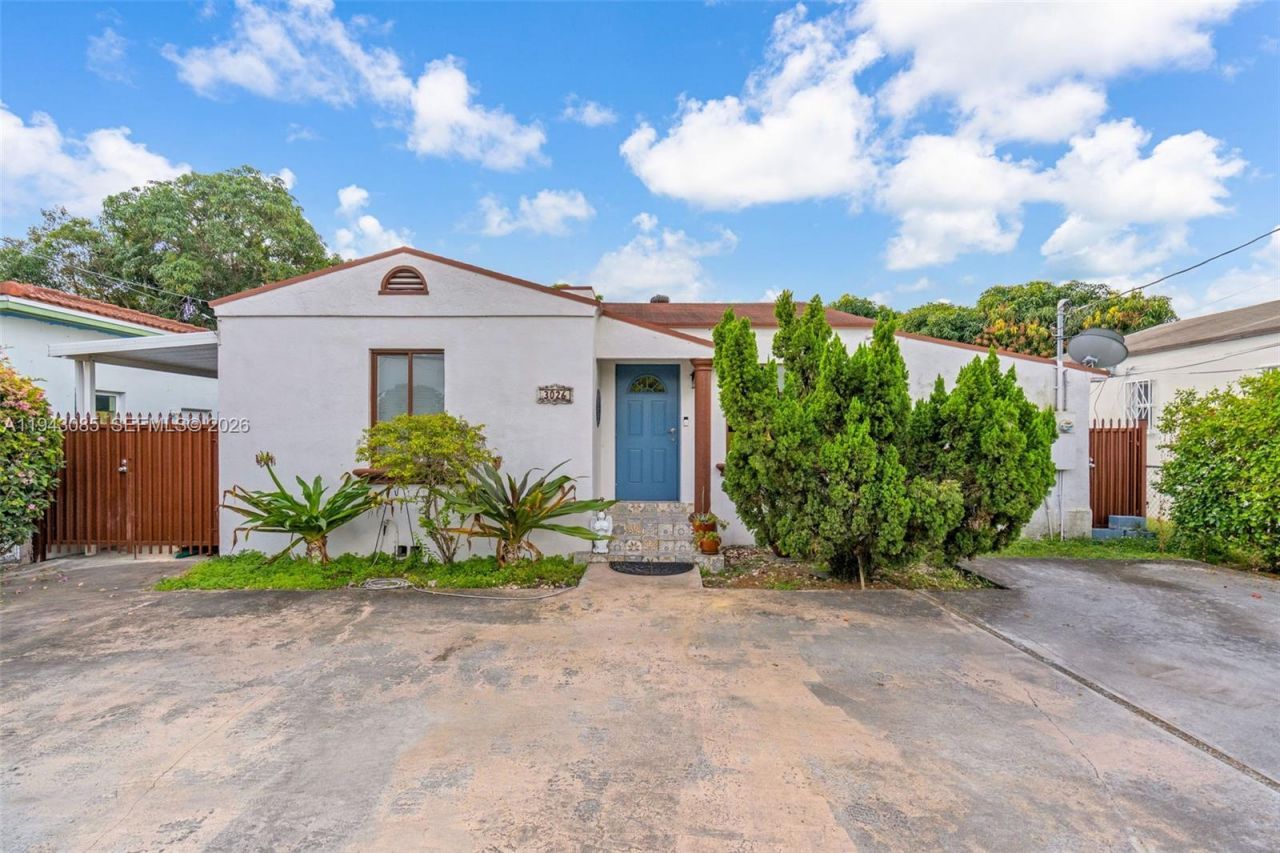 3026 SW 4th St, Miami, FL 33135 Photo