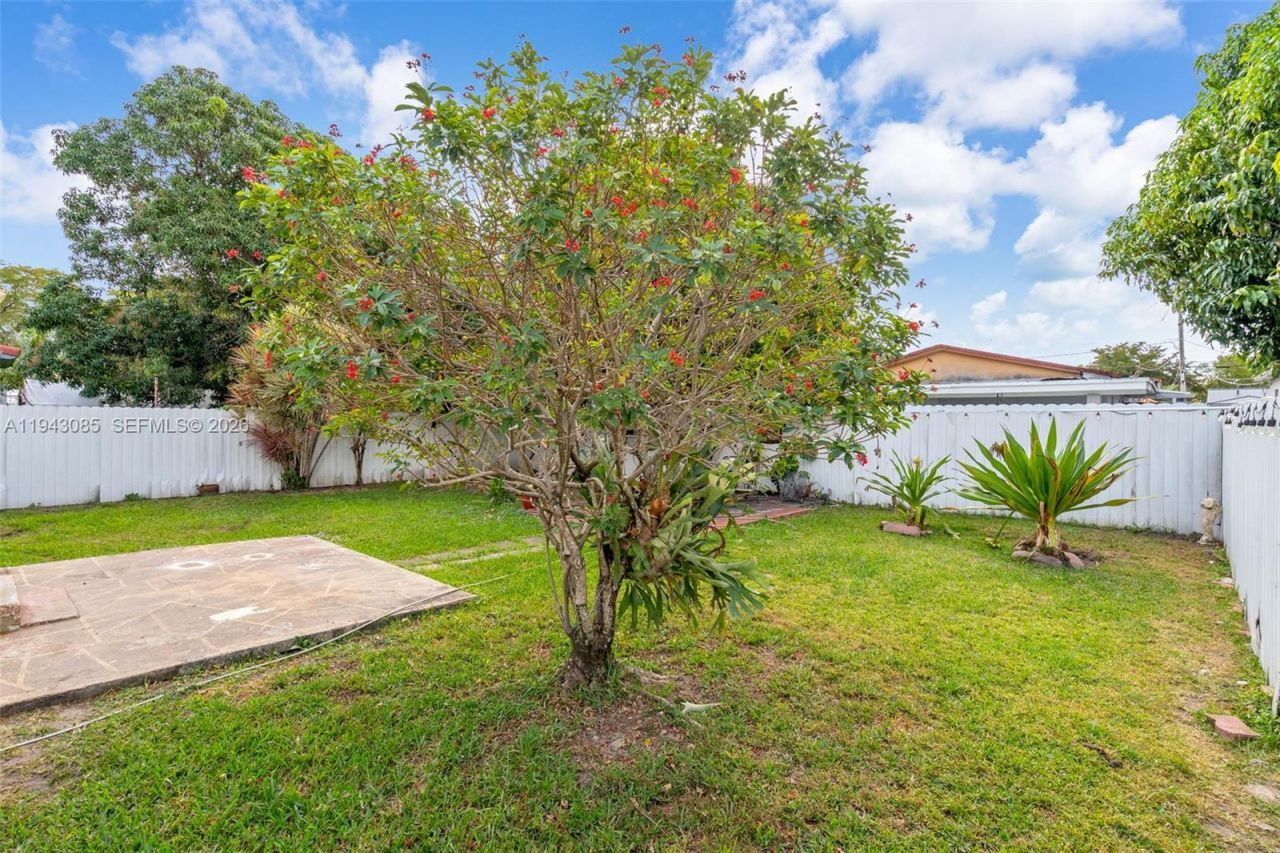 3026 SW 4th St, Miami, FL 33135 Photo