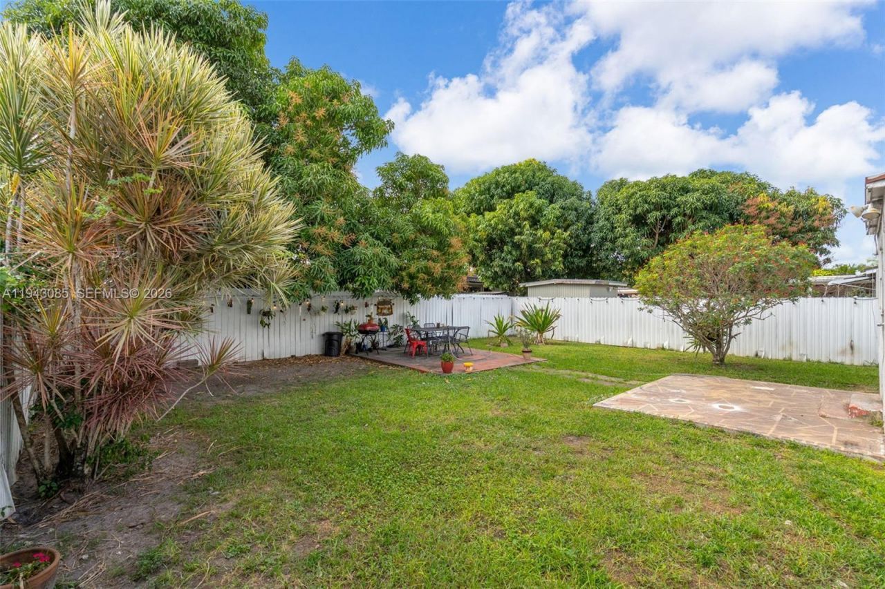 3026 SW 4th St, Miami, FL 33135 Photo