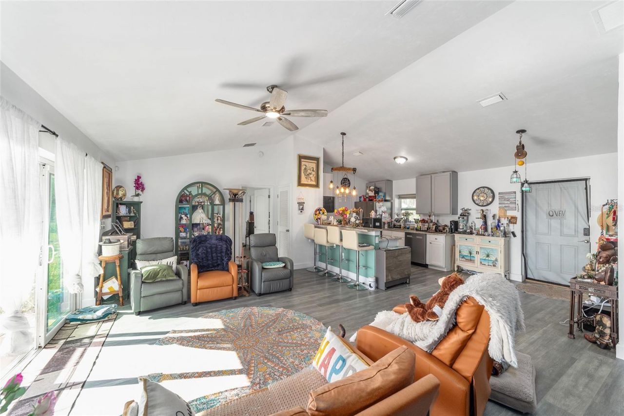 2120 SE 41st Way, Trenton, FL 32693 Photo