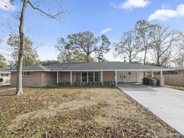 555 Woodhaven St, Baton Rouge, LA 70815