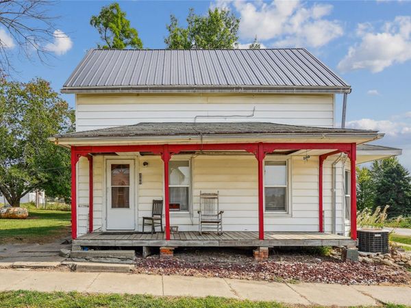 200 Lockwood Street, Guernsey, IA 52221