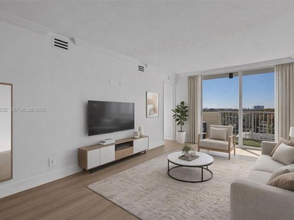 2020 NE 135th St, Unit 607, North Miami, FL 33181