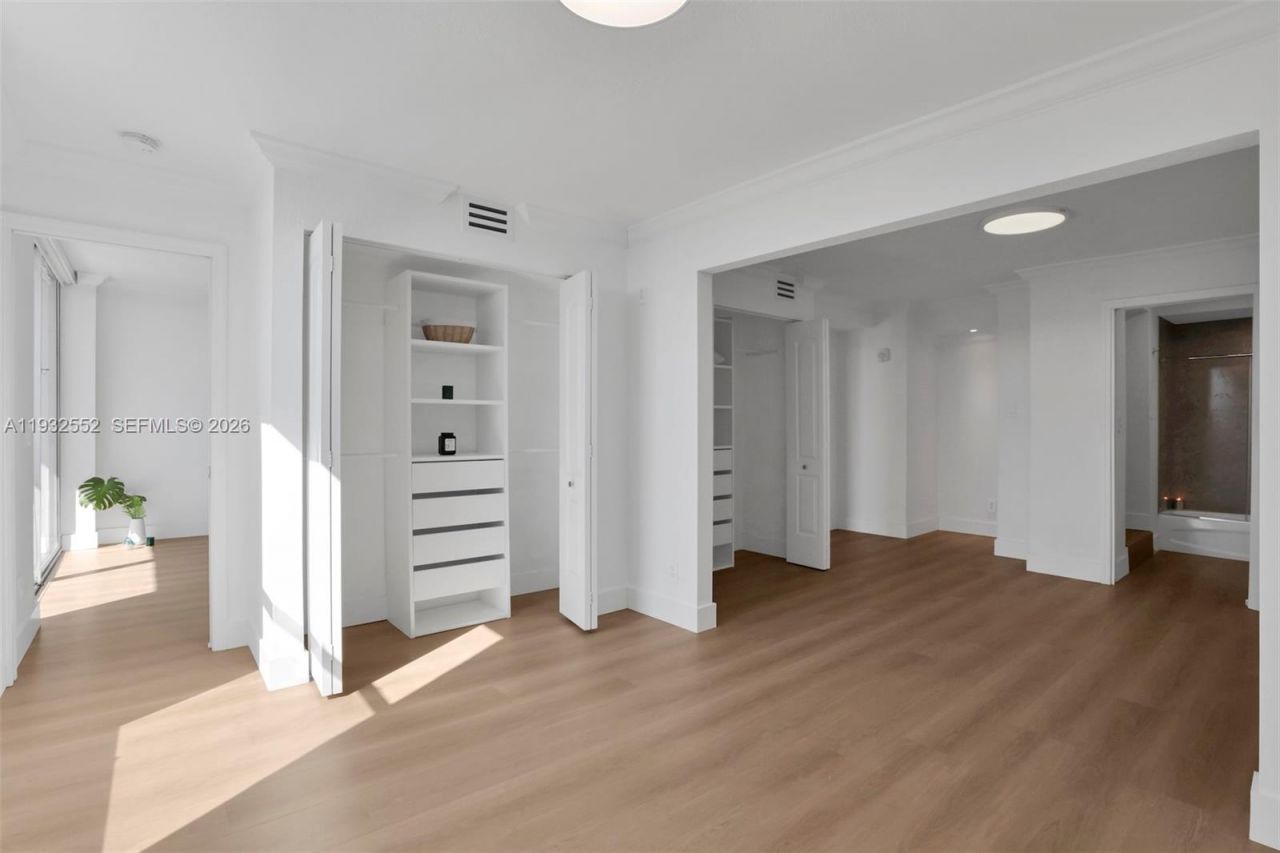 2020 NE 135th St, Unit 607, North Miami, FL 33181 Photo