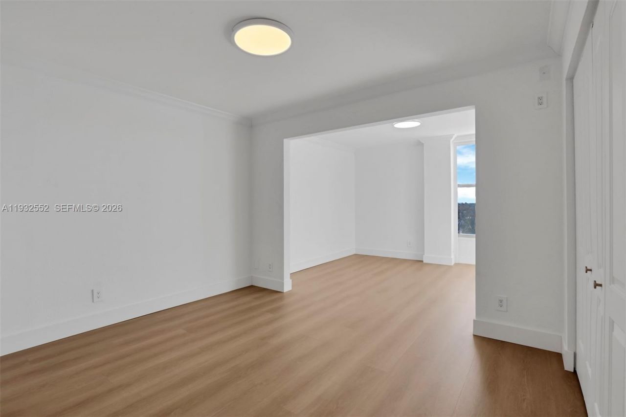 2020 NE 135th St, Unit 607, North Miami, FL 33181 Photo