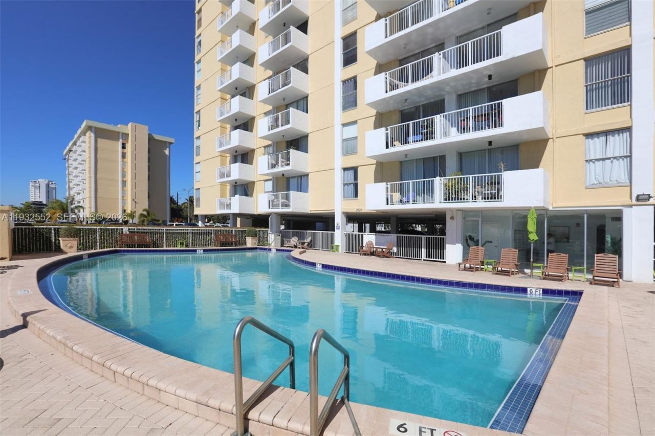 2020 NE 135th St, Unit 607, North Miami, FL 33181 Photo