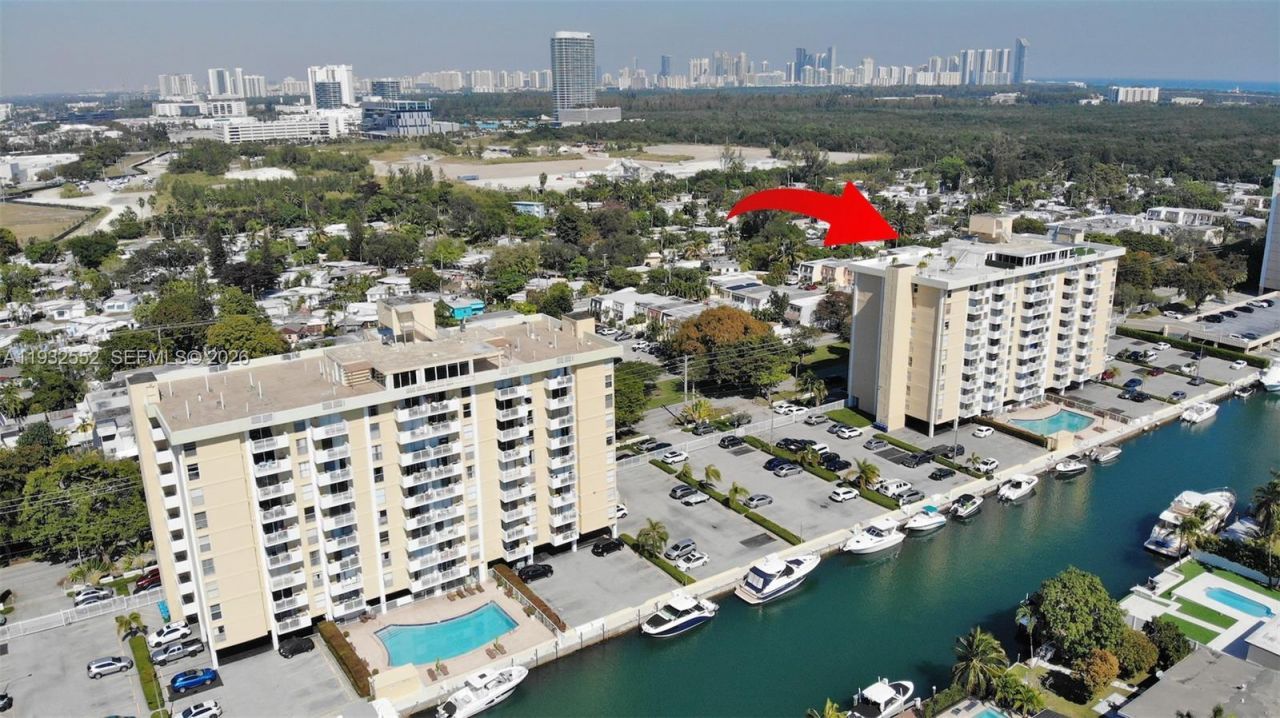 2020 NE 135th St, Unit 607, North Miami, FL 33181 Photo