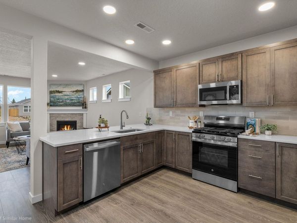 3520 NW 7th Street, Redmond, OR 97756