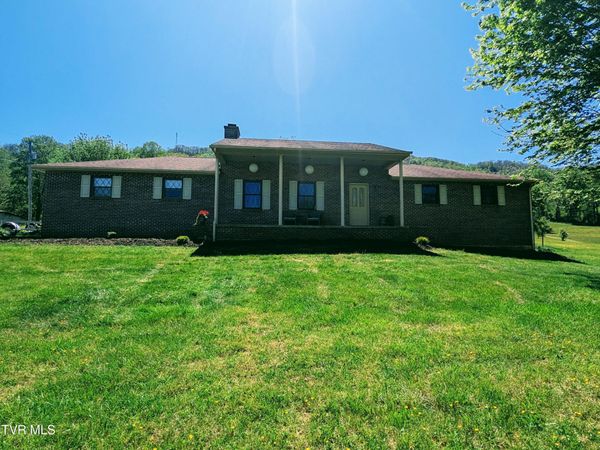 186 Kelly Coomer Road, Big Stone Gap, VA 24219