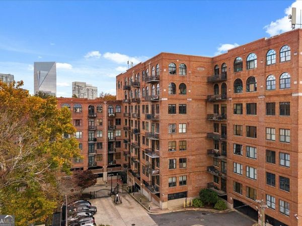 3235 Roswell Road NE, Unit 609, Atlanta, GA 30305