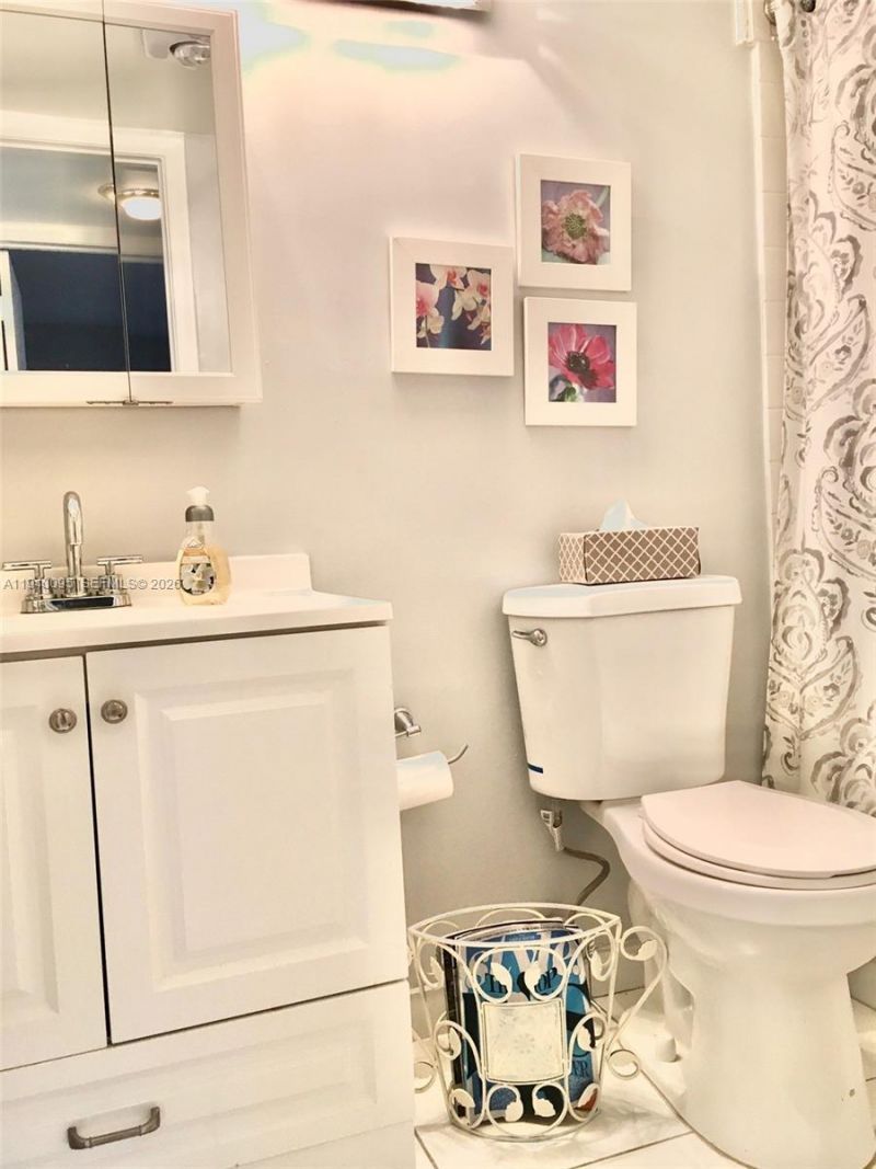 9410 N Hollybrook Lake Dr , Unit 103, Pembroke Pines, FL 33025 Photo