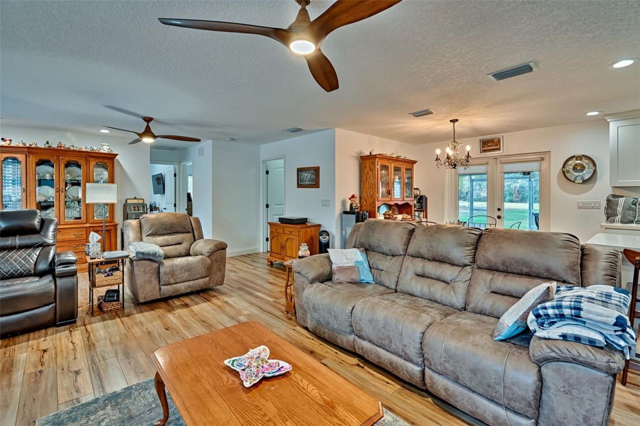 1270 SW 14th Street, Chiefland, FL 32626 Photo