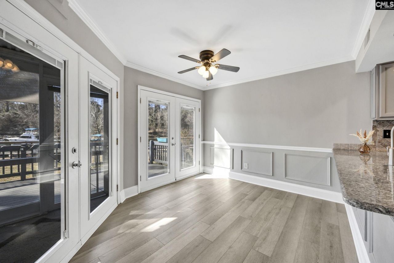 238 Shoreline Drive Photo 11