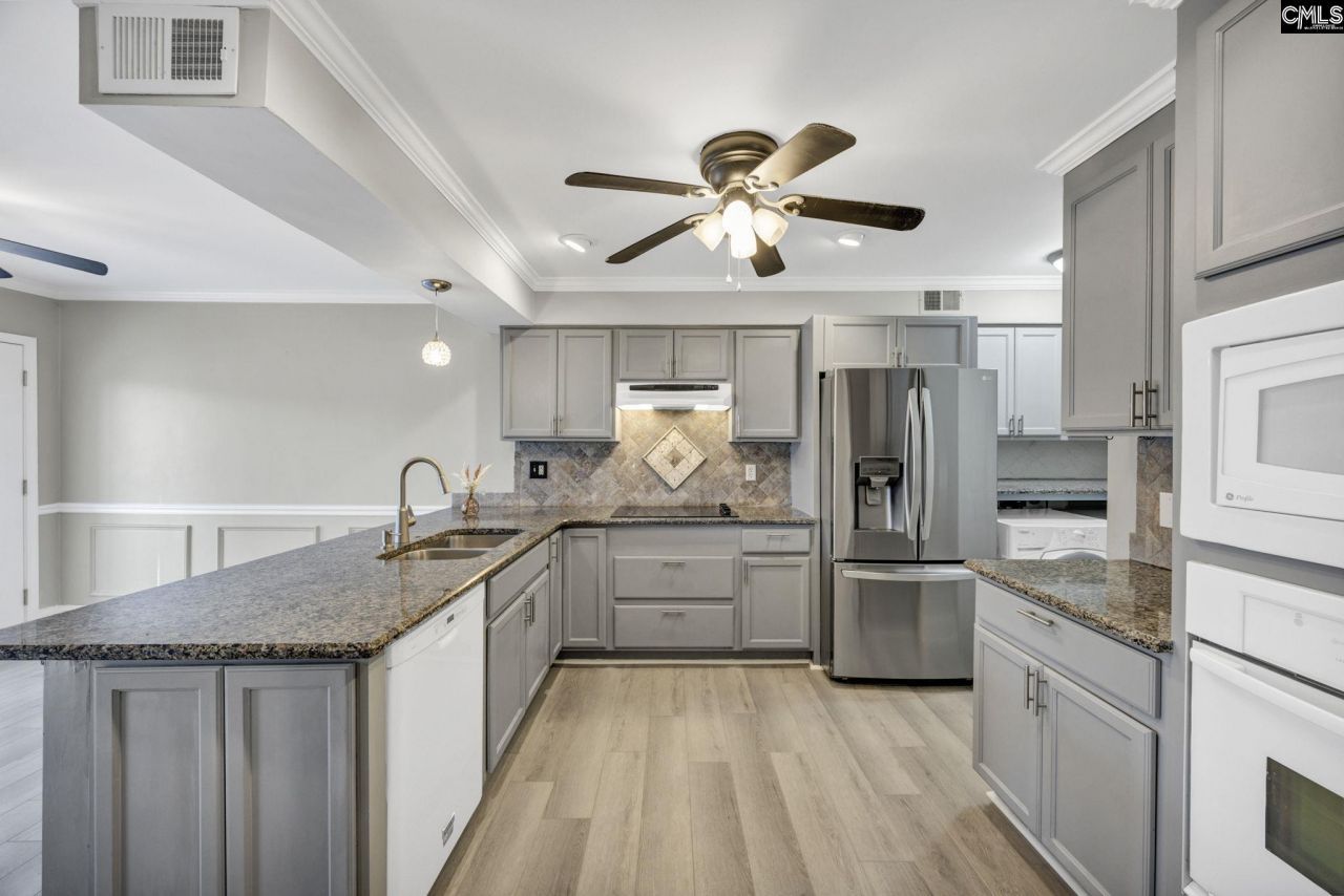 238 Shoreline Drive Photo 12