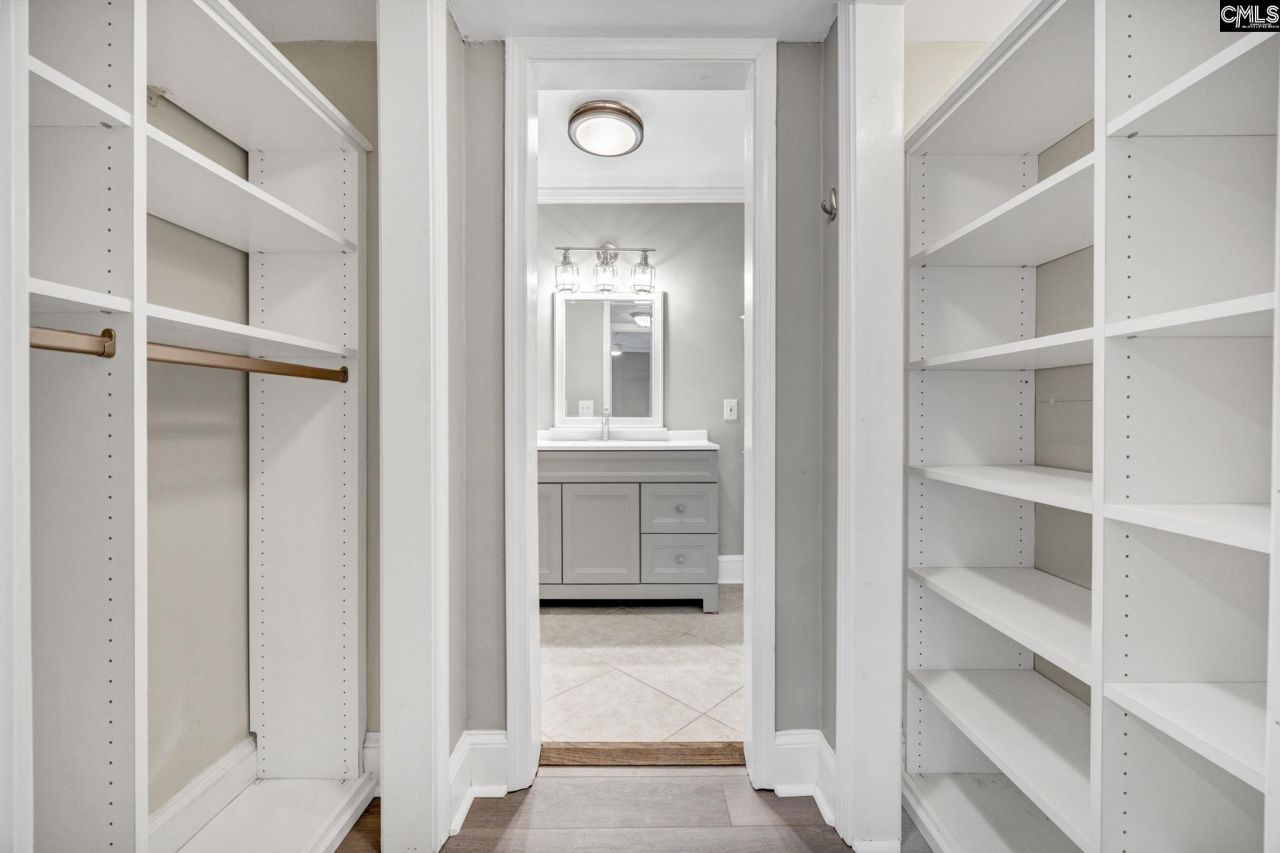 238 Shoreline Drive Photo 24