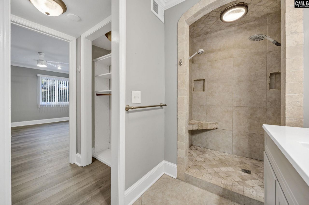 238 Shoreline Drive Photo 27