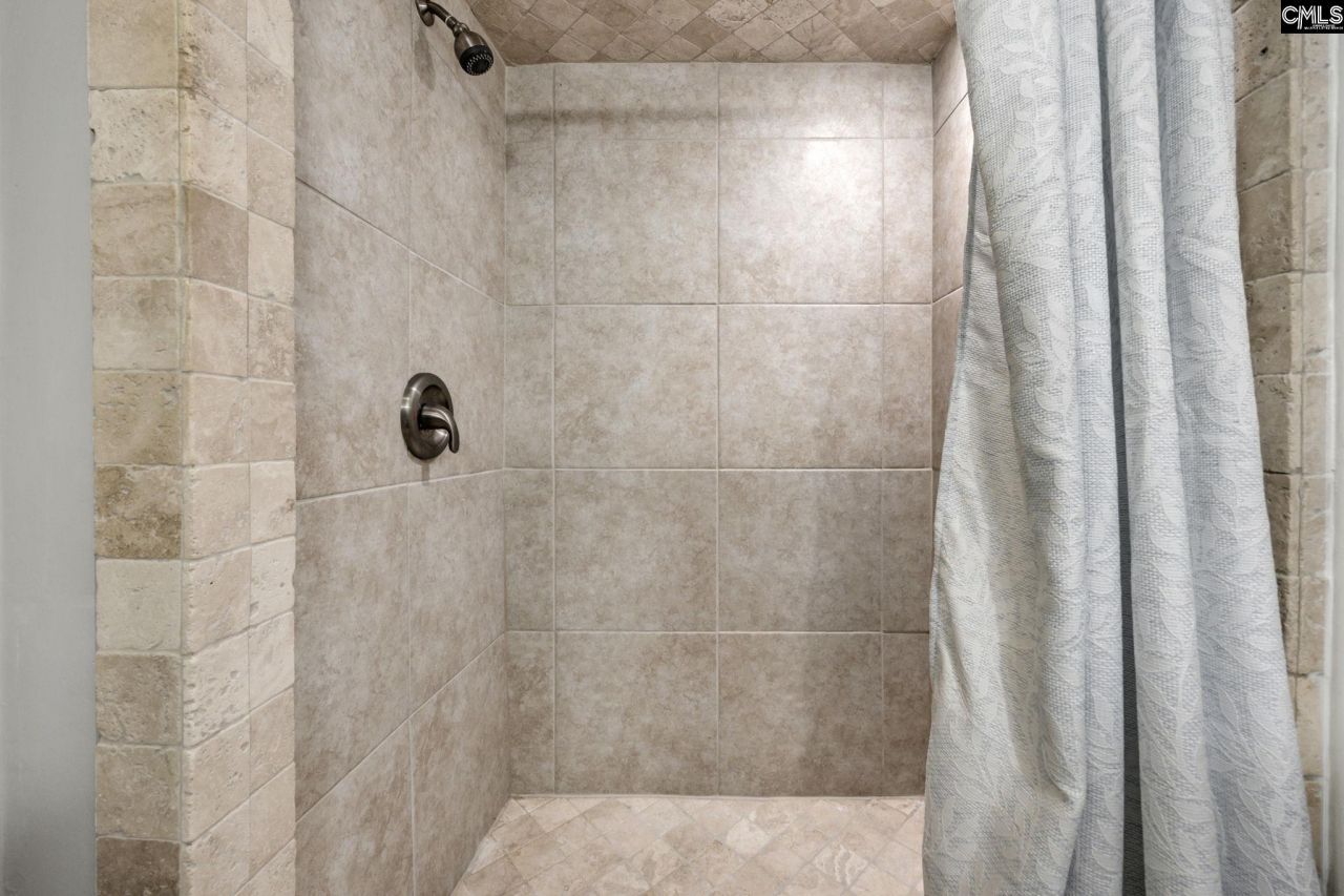 238 Shoreline Drive Photo 31