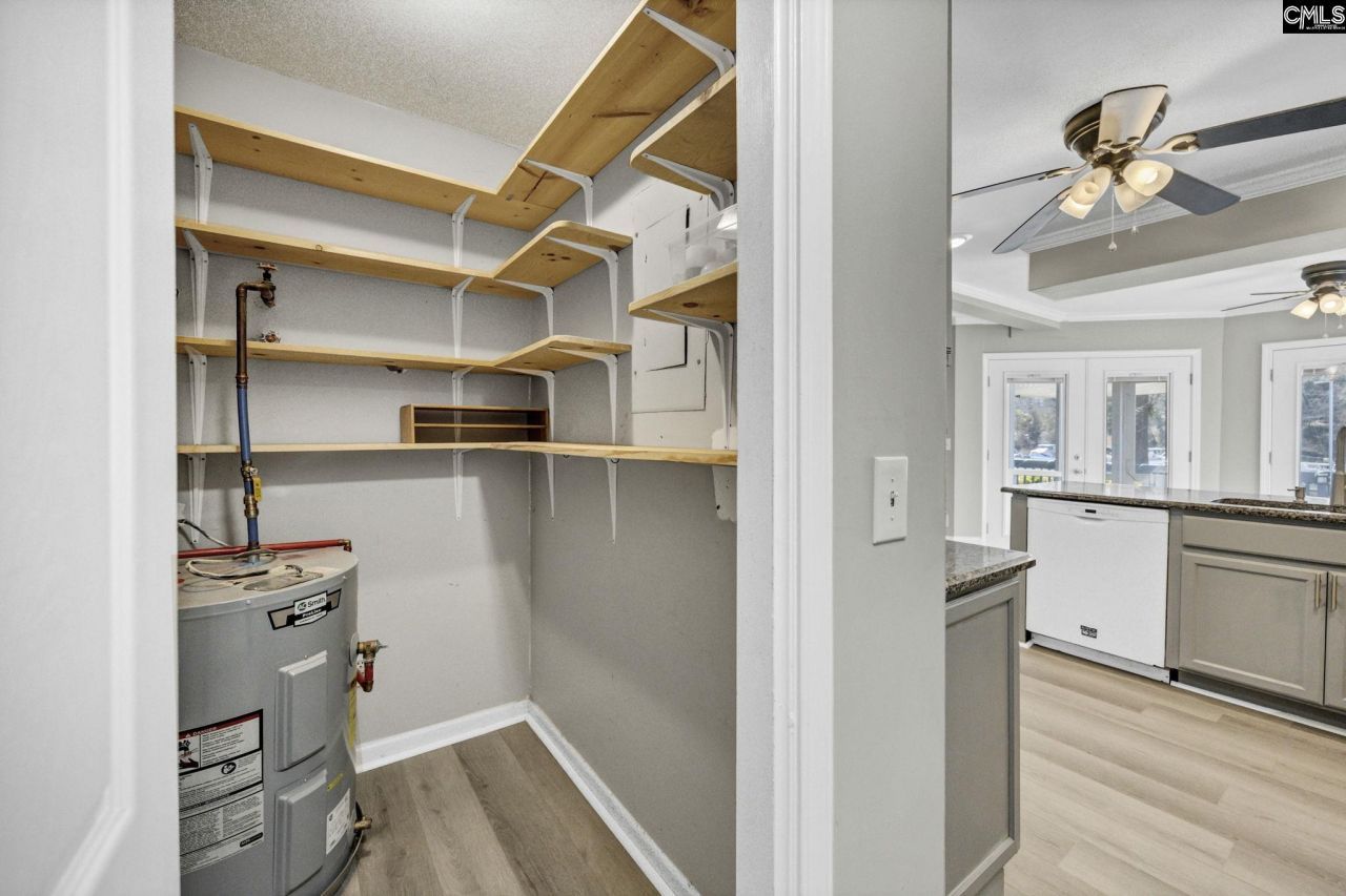 238 Shoreline Drive Photo 33