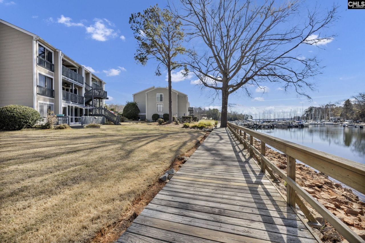 238 Shoreline Drive Photo 39