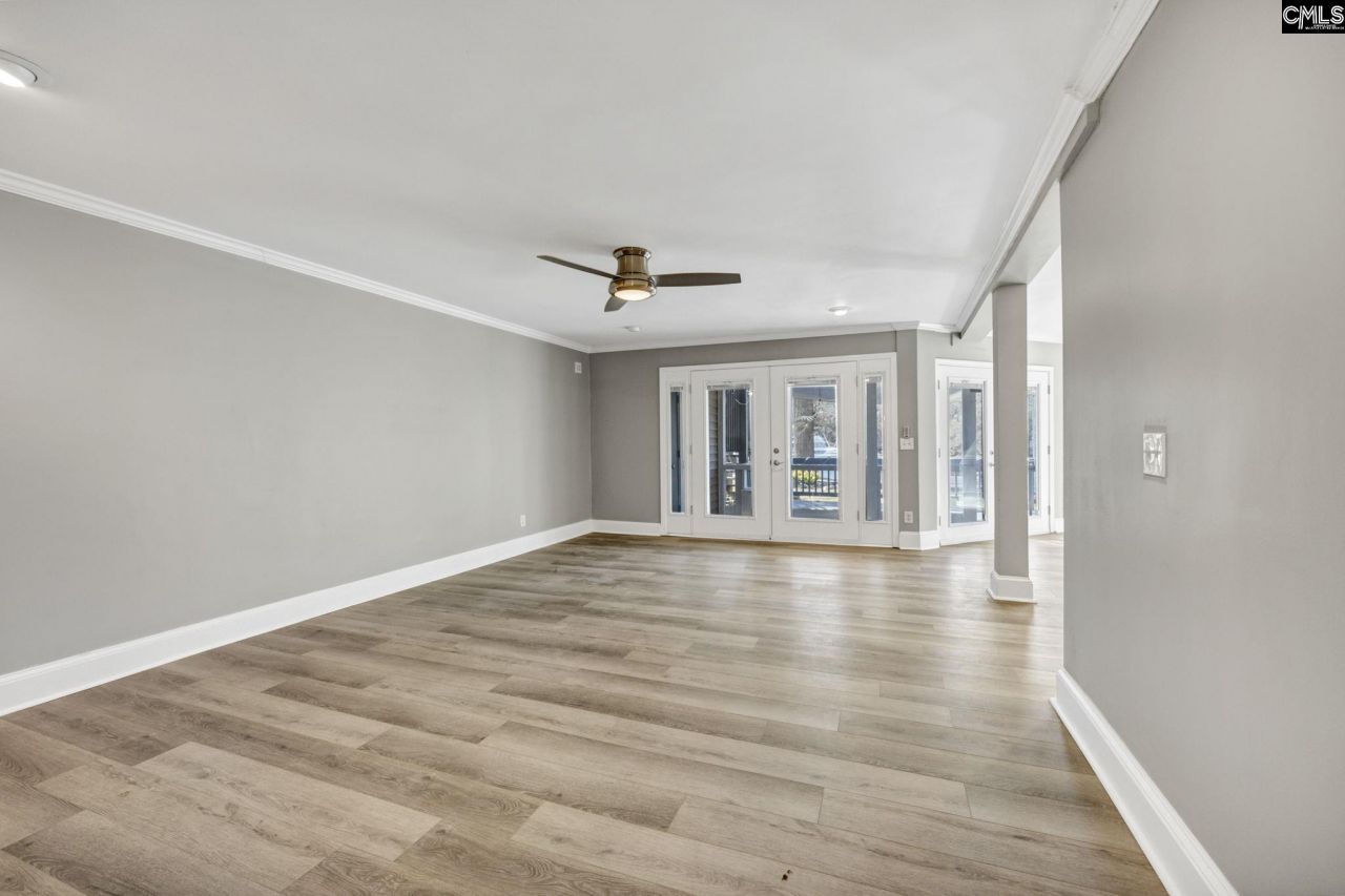 238 Shoreline Drive Photo 5