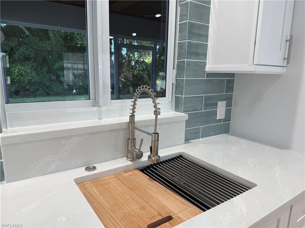 23485 Olde Meadowbrook Cir, Estero, FL 34134 Photo