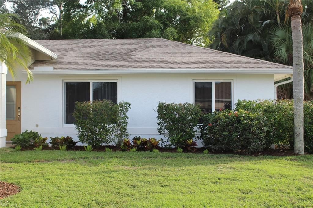 23485 Olde Meadowbrook Cir, Estero, FL 34134 Photo