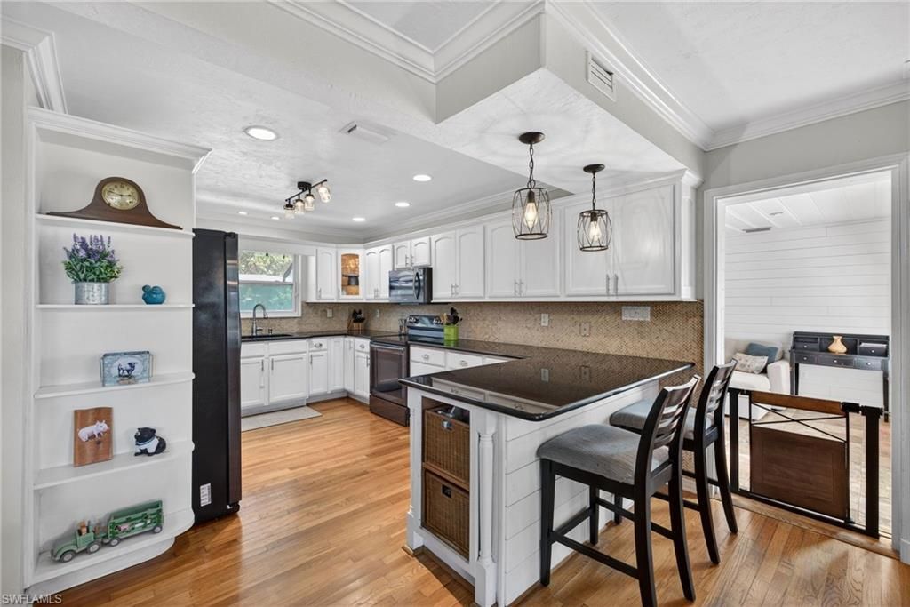 1343 Jambalana Ln, Fort Myers, FL 33901 Photo