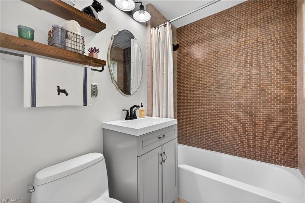 1343 Jambalana Ln, Fort Myers, FL 33901 Photo