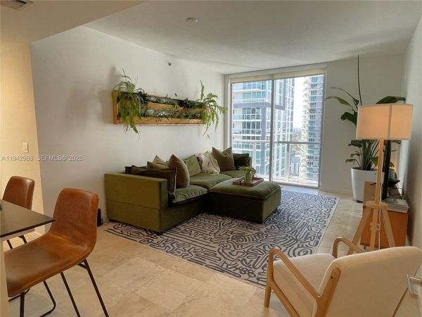 1060 Brickell Ave, Unit 3411, Miami, FL 33131