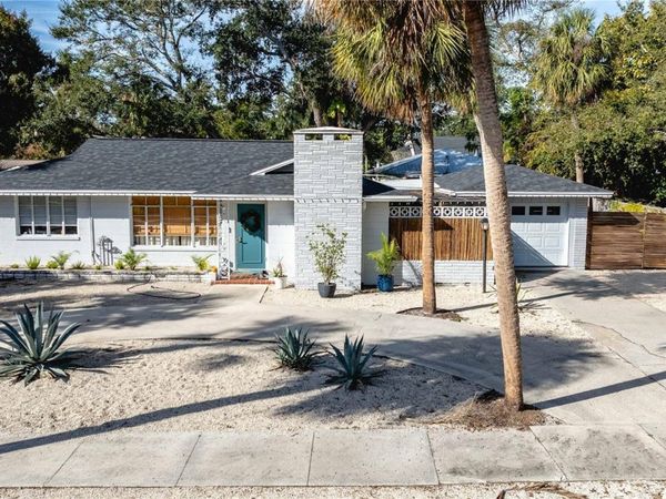 2019 CHIPPAWA PLACE, SARASOTA, FL 34234