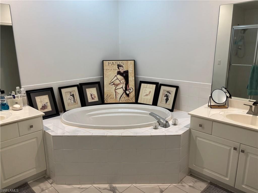 1270 Shady Rest Ln, Unit 403, Naples, FL 34103 Photo